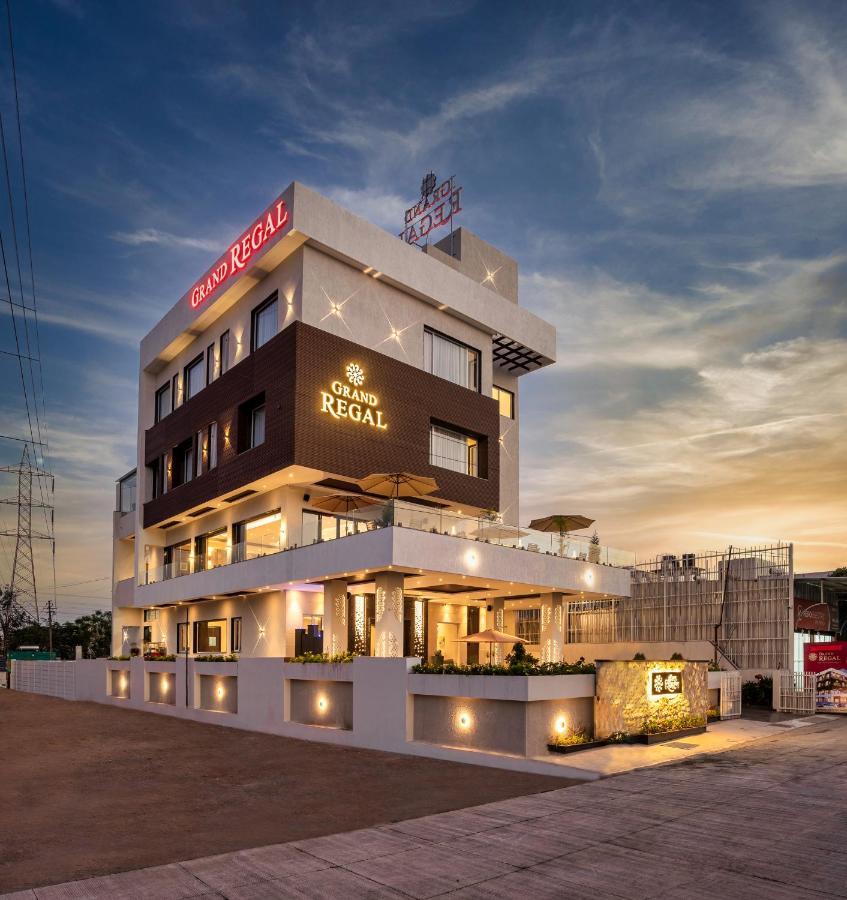 Grand Regal Hotel Chandoli Exterior photo